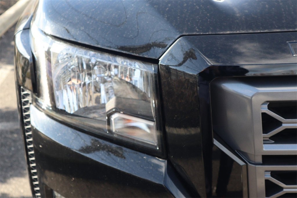 Certified 2024 Nissan Frontier SV w/ SV Convenience Package image 13