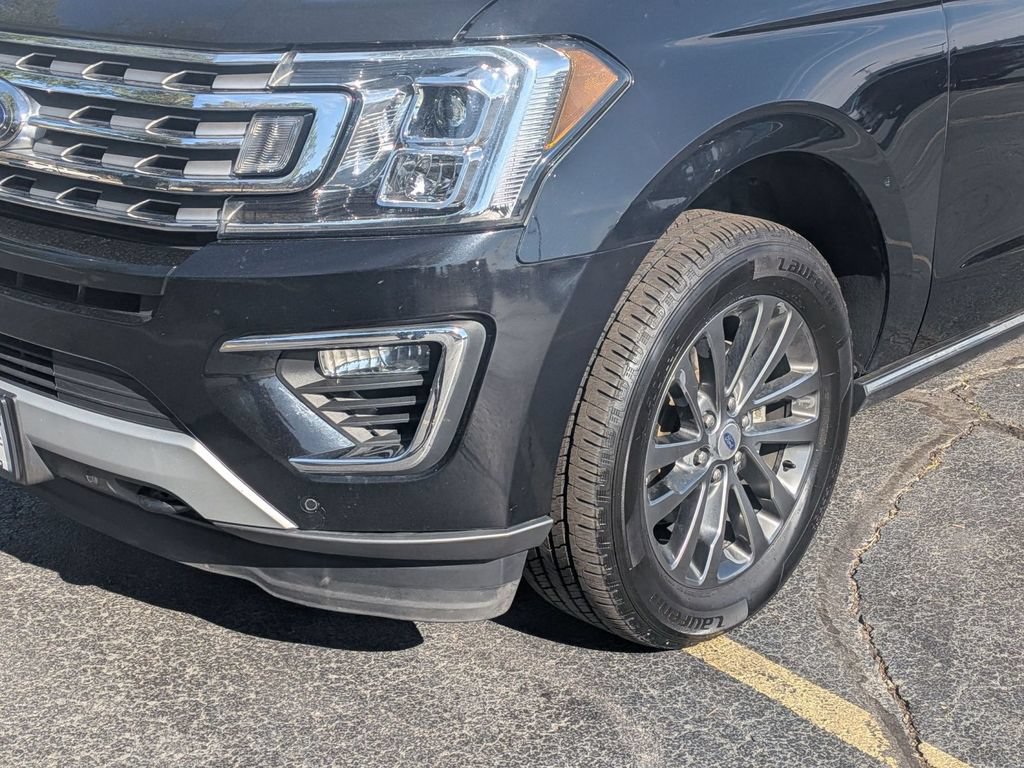 Used 2021 Ford Expedition Limited AWD/4WD image 9