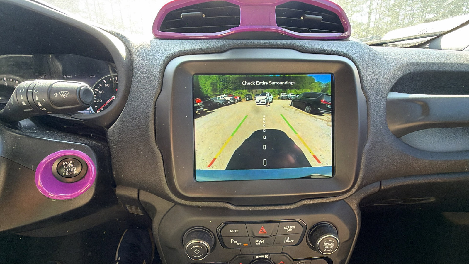 Used 2020 Jeep Renegade Latitude w/ UConnect 8.4 Nav Group AWD/4WD image 33