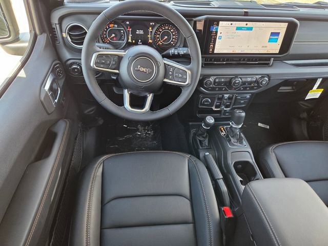 New 2026 Jeep Wrangler Unlimited Sahara AWD/4WD image 10