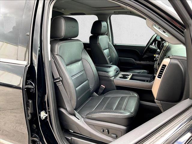 Used 2018 GMC Sierra 2500 Denali w/ Duramax Plus Package image 9