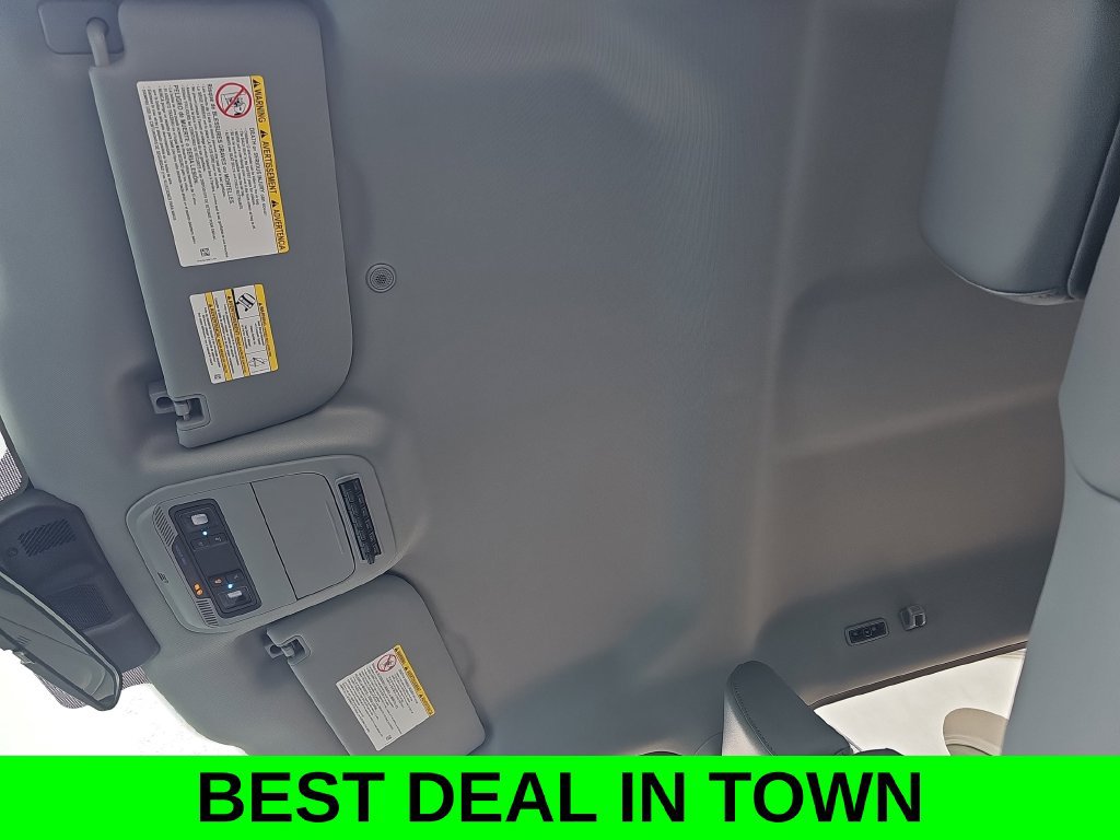 New 2026 Ford F250 XL w/ XL Chrome Package AWD/4WD image 29