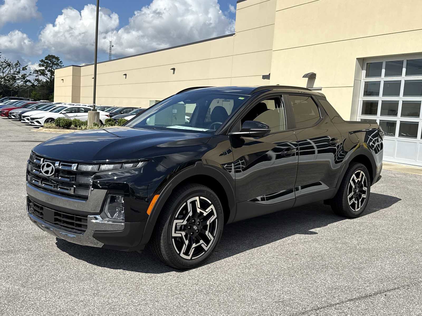 New 2025 Hyundai Santa Cruz Limited image 3