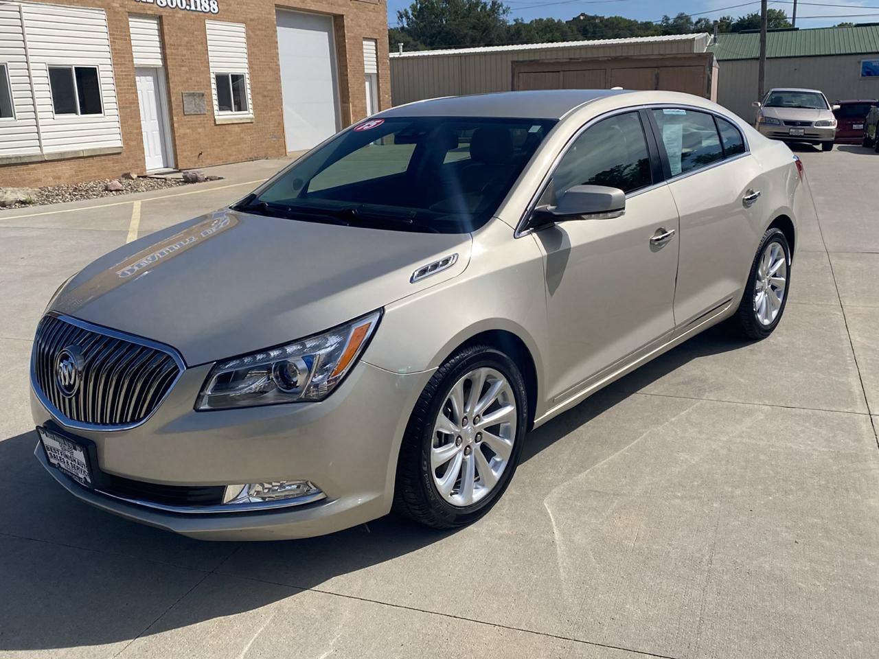 Used 2015 Buick LaCrosse Leather w/ Driver Confidence Package #1 FWD image 2