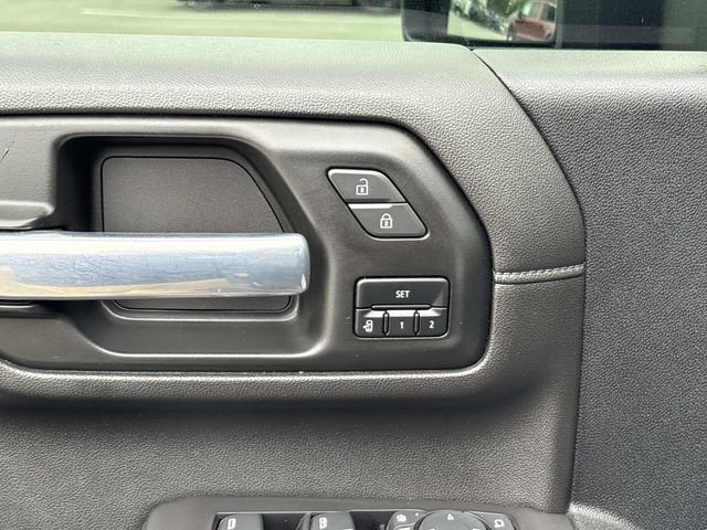 Used 2021 GMC Sierra 2500 Denali w/ Denali Black Diamond Edition AWD/4WD image 25