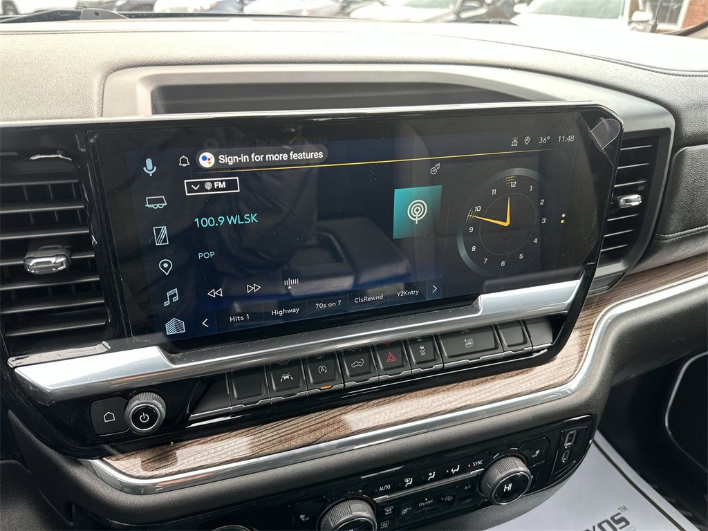 Used 2024 Chevrolet Silverado 1500 LT image 16