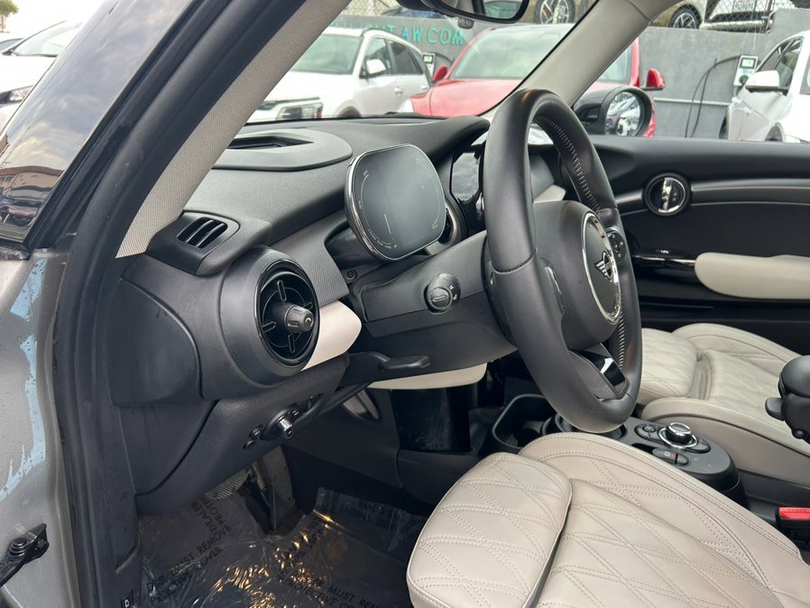 Used 2023 MINI Cooper SE image 14