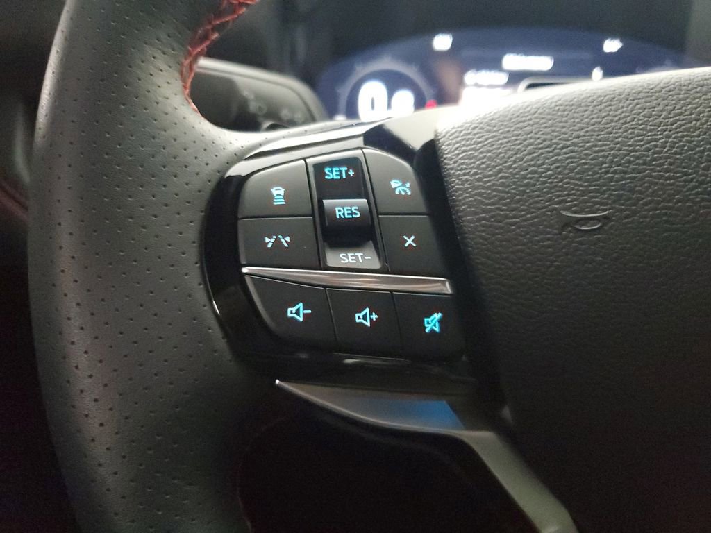 Used 2025 Ford Explorer ST image 25