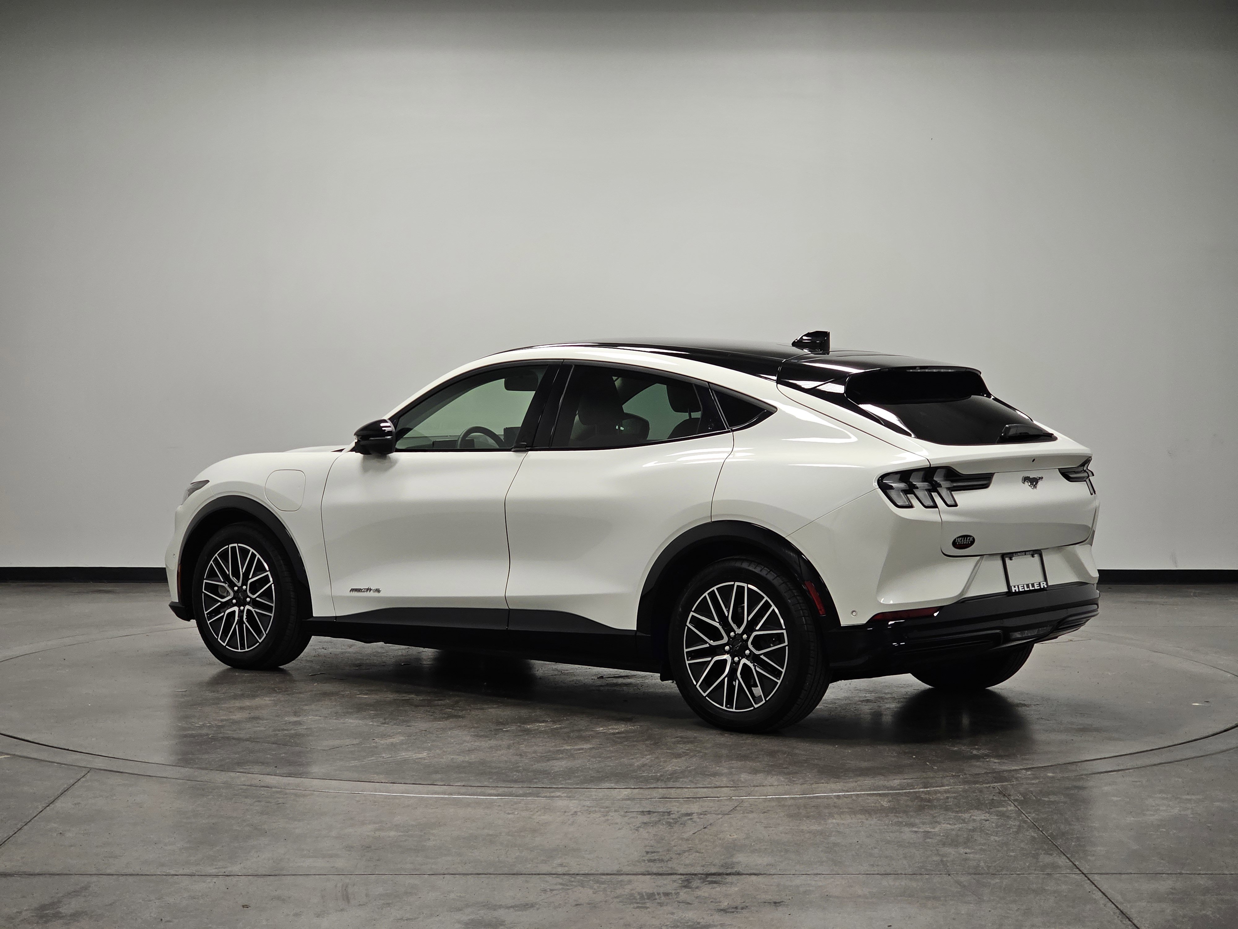 Used 2024 Ford Mustang Mach-E Premium image 6