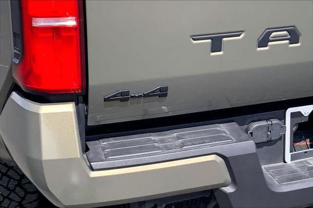 Certified 2025 Toyota Tacoma TRD Sport AWD/4WD image 10