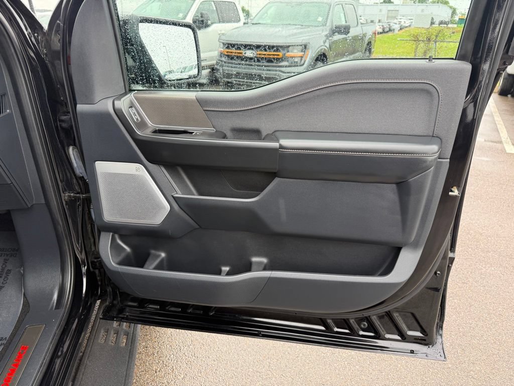 Used 2022 Ford F150 Raptor w/ Equipment Group 801A High AWD/4WD image 19