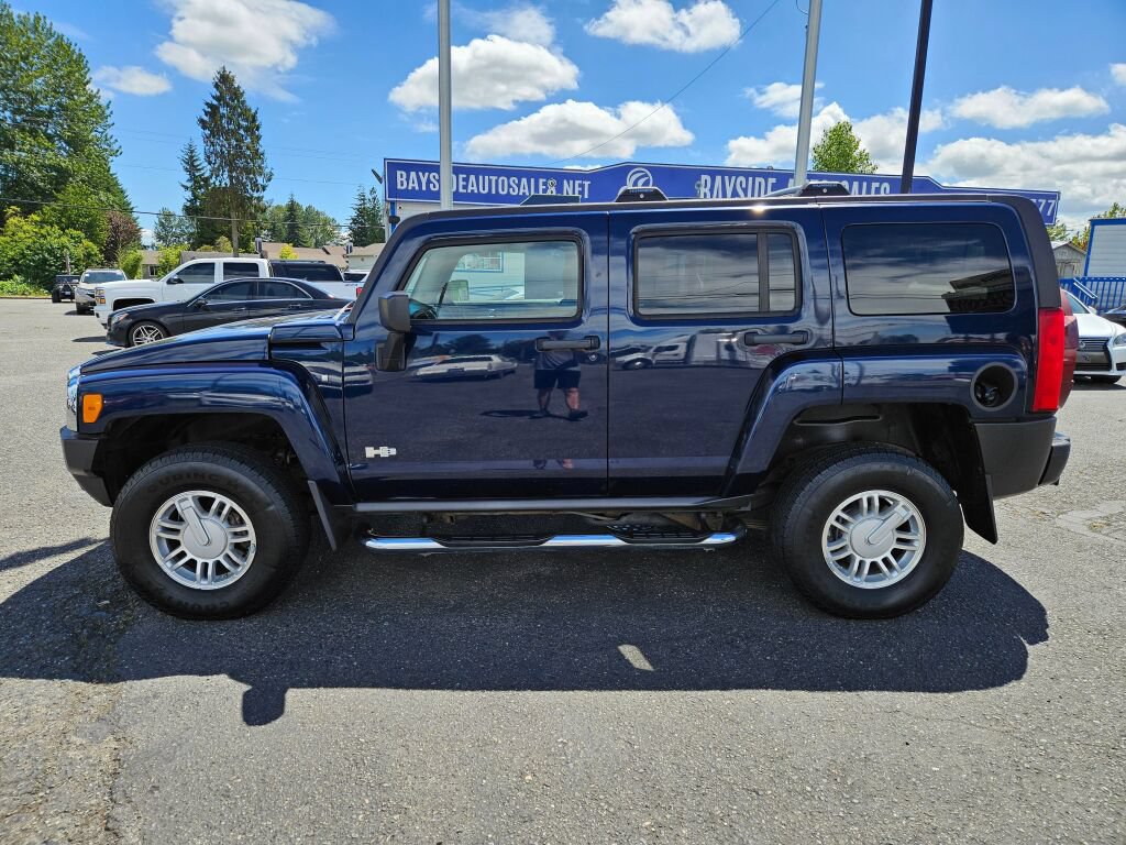 Used 2007 HUMMER H3 AWD/4WD image 2