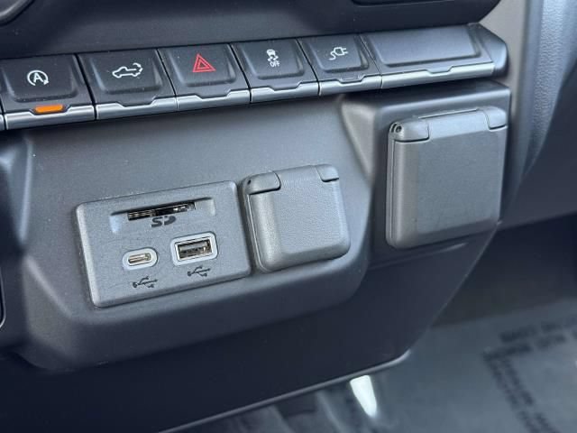 Used 2021 Chevrolet Silverado 1500 LT w/ All Star Edition Plus AWD/4WD image 28