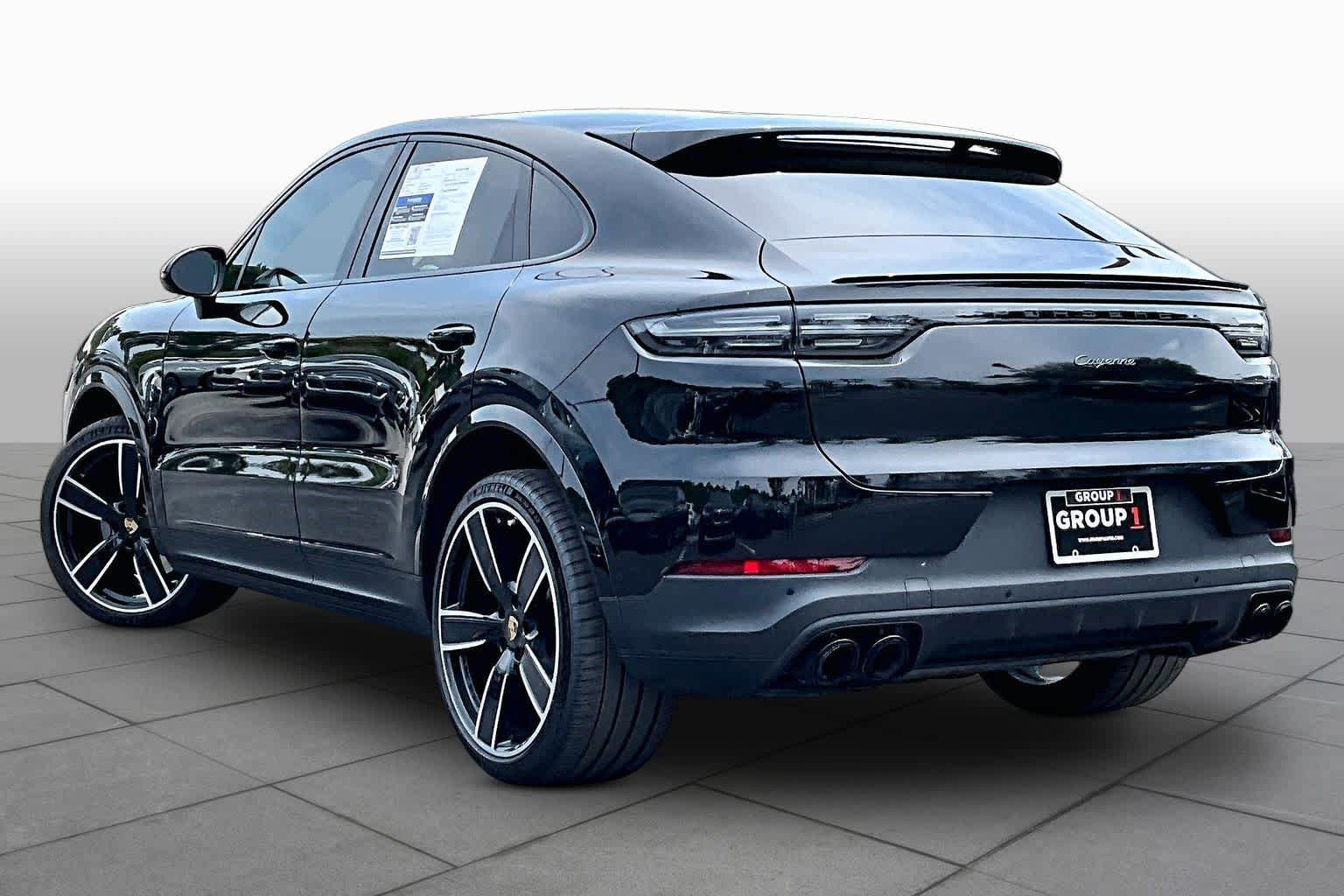 Used 2023 Porsche Cayenne Coupe AWD/4WD image 12