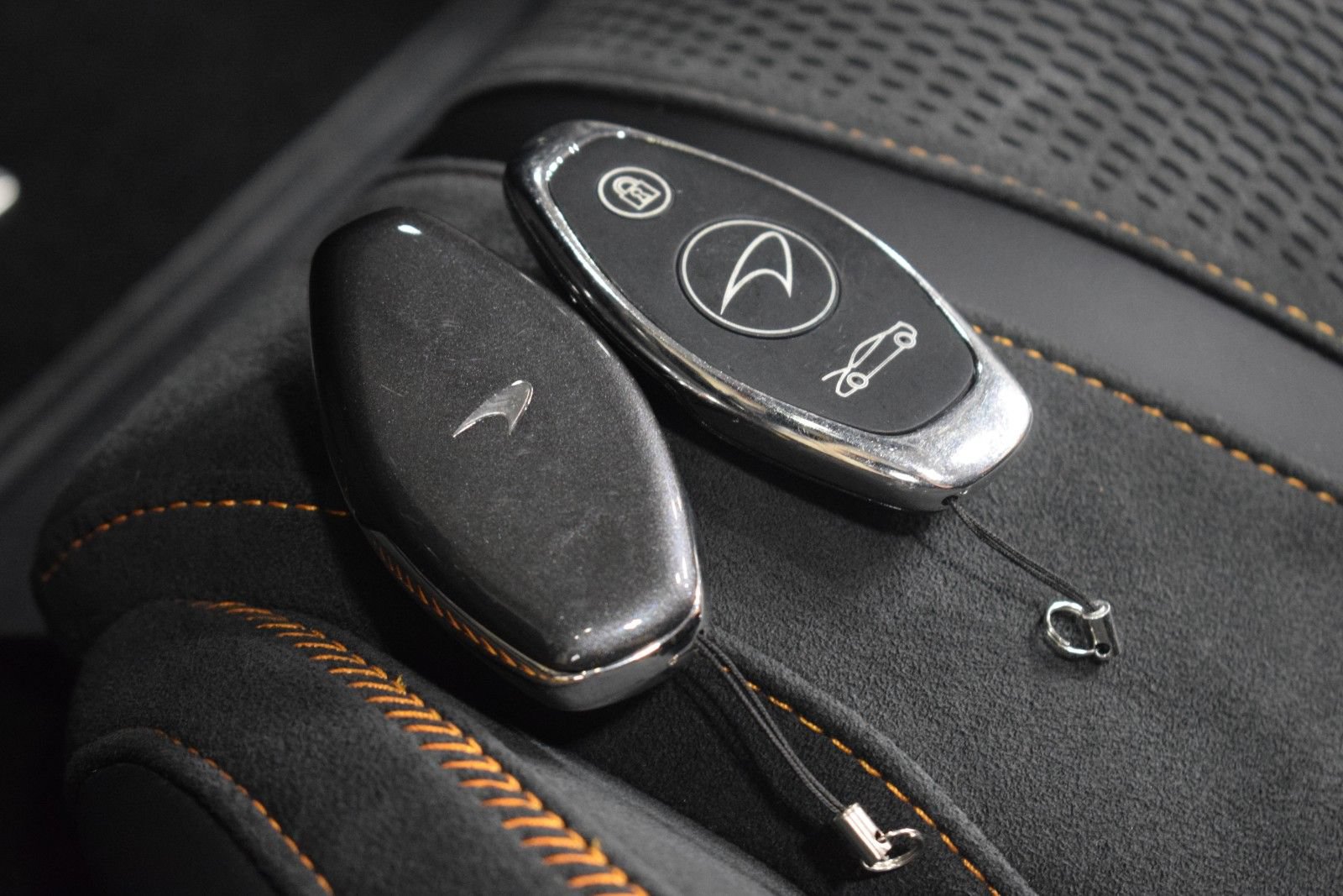 Used 2024 McLaren 750S Spider RWD image 41