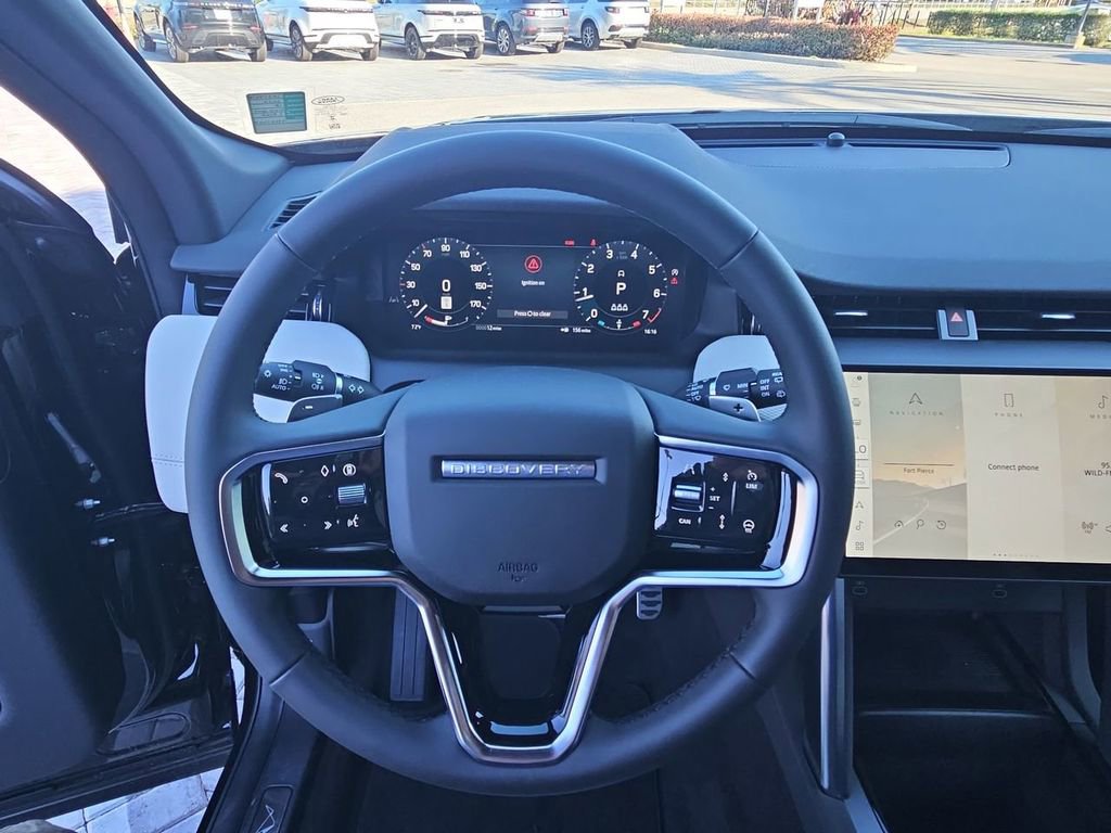 New 2026 Land Rover Discovery Sport Landmark image 29