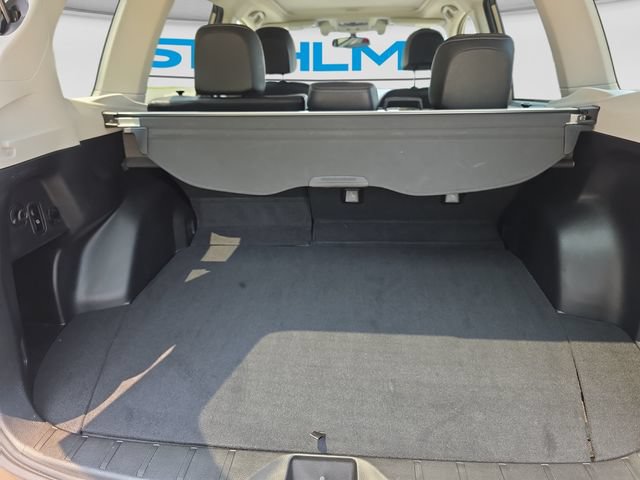 Used 2016 Subaru Forester 2.5i Touring w/ Eyesight & Navigation System AWD/4WD image 23