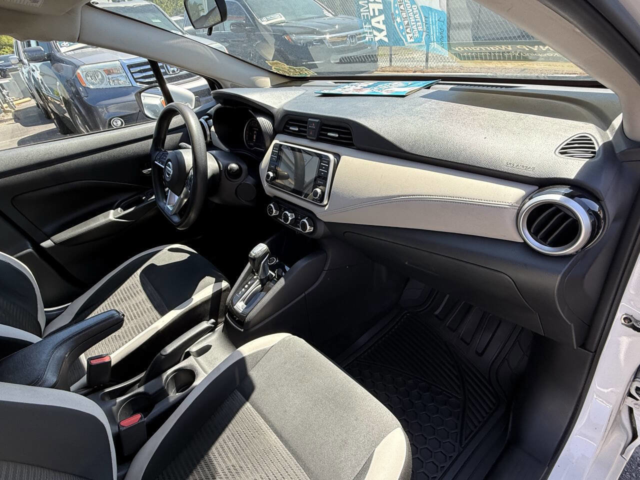 Used 2020 Nissan Versa SV image 14