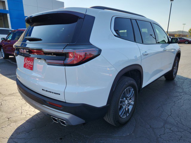 Used 2025 GMC Acadia Elevation image 5