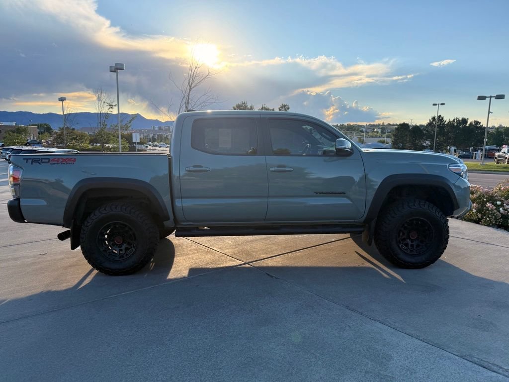 Used 2022 Toyota Tacoma TRD Off-Road w/ Black Out Package (TMS) AWD/4WD image 8