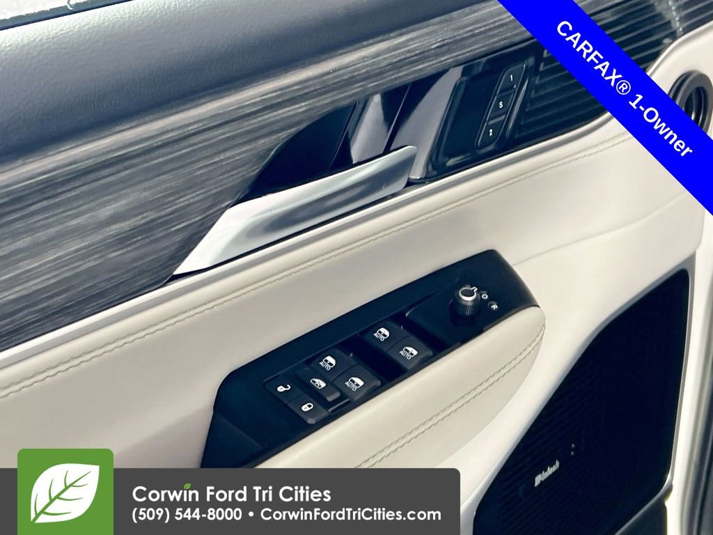 Used 2022 Jeep Wagoneer Series III w/ Premium Group I image 12