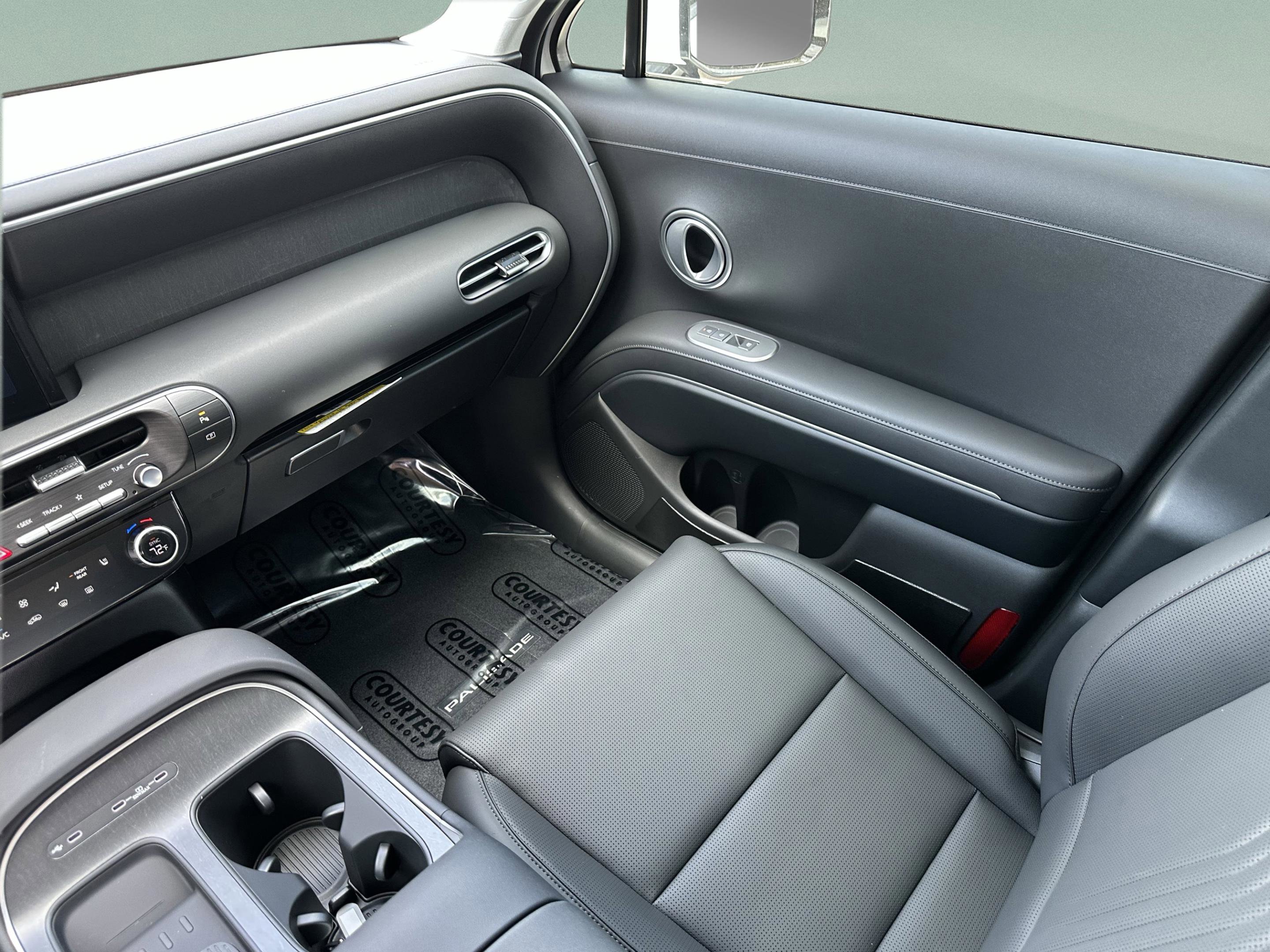 New 2026 Hyundai Palisade SEL FWD image 9