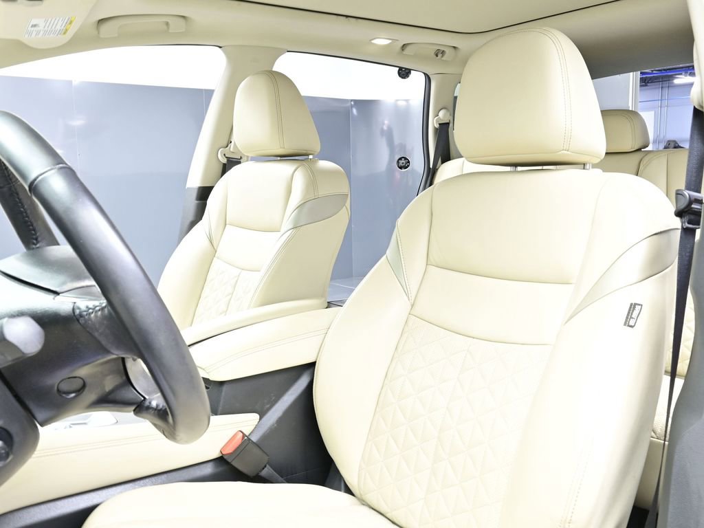 Used 2021 Nissan Murano Platinum w/ Cargo Package image 17