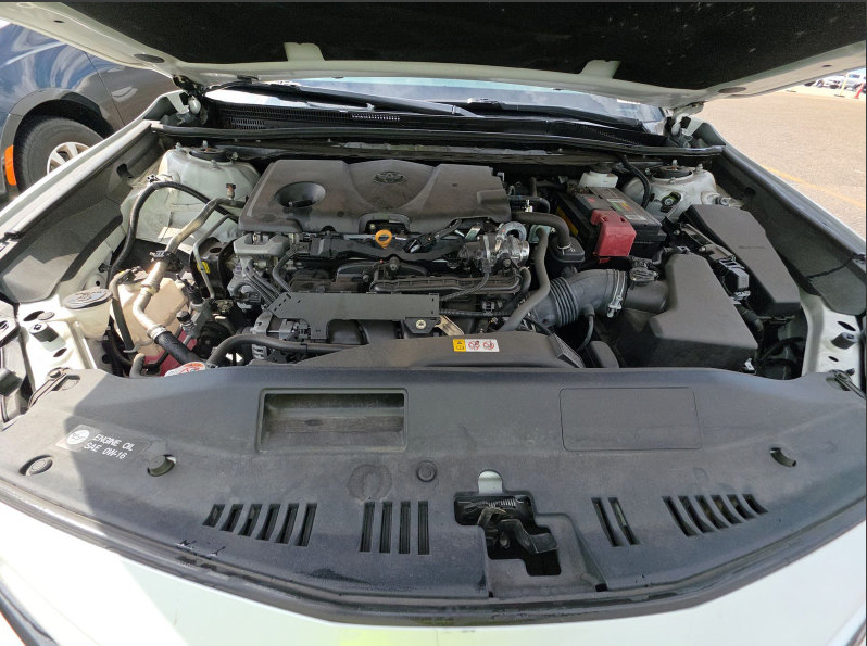 Used 2023 Toyota Camry XSE FWD image 8