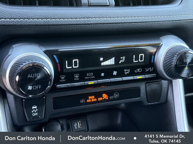 Used 2024 Toyota RAV4 LE AWD/4WD image 18
