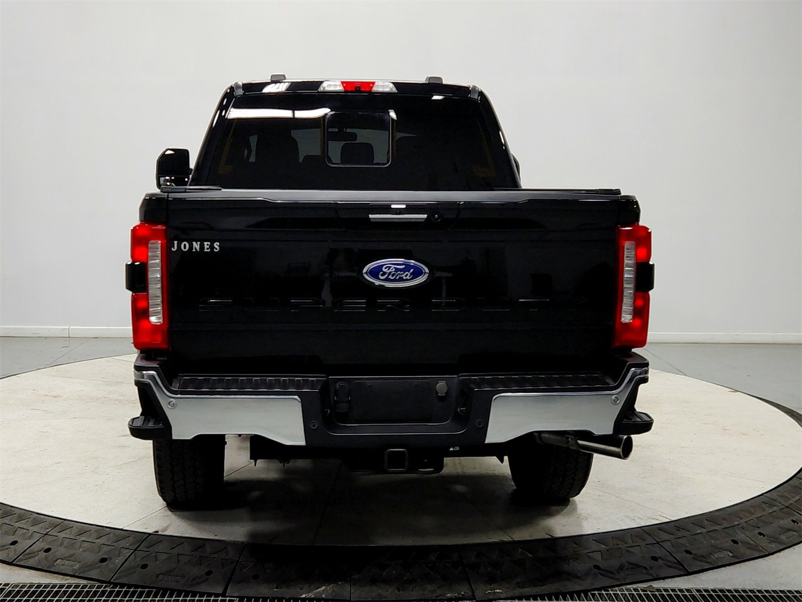 Used 2024 Ford F250 Lariat w/ Chrome Package image 6
