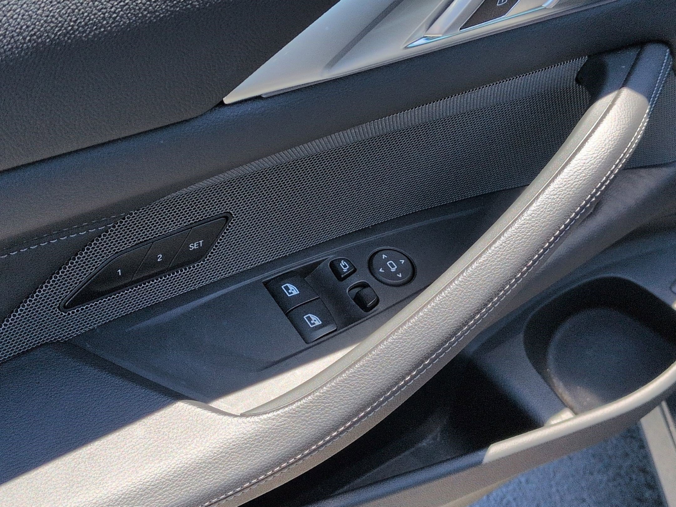 Used 2026 BMW 430i Coupe w/ M Sport Package RWD image 15