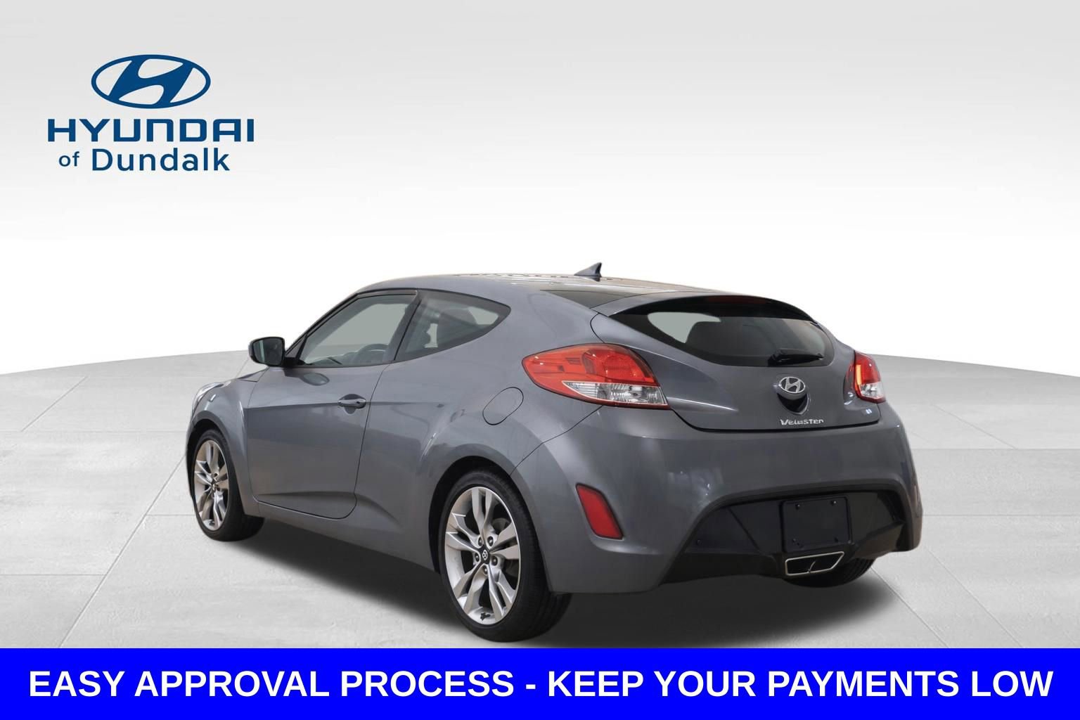 Used 2017 Hyundai Veloster Value Edition image 2
