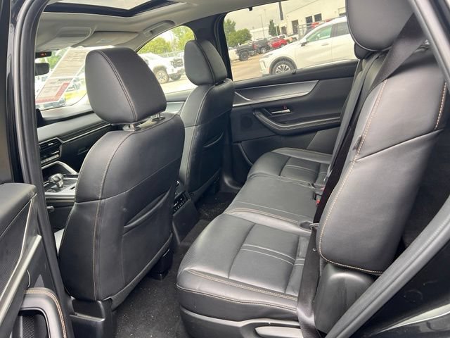 Used 2025 MAZDA CX-70 3.3 Turbo w/ Preferred Package AWD/4WD image 10