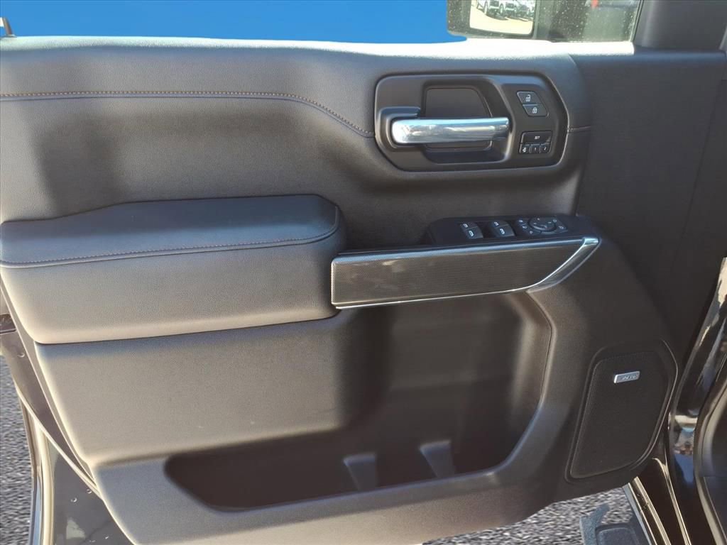 Used 2023 GMC Sierra 2500 AT4 w/ AT4 Preferred Package image 18