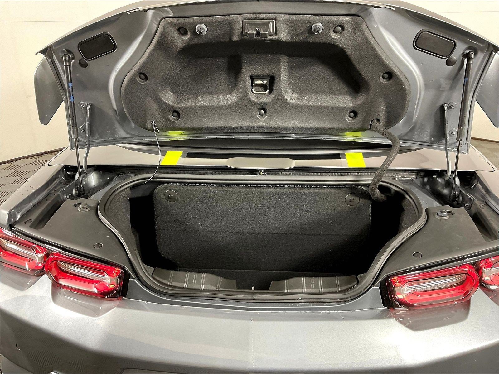 Used 2021 Chevrolet Camaro SS RWD image 34