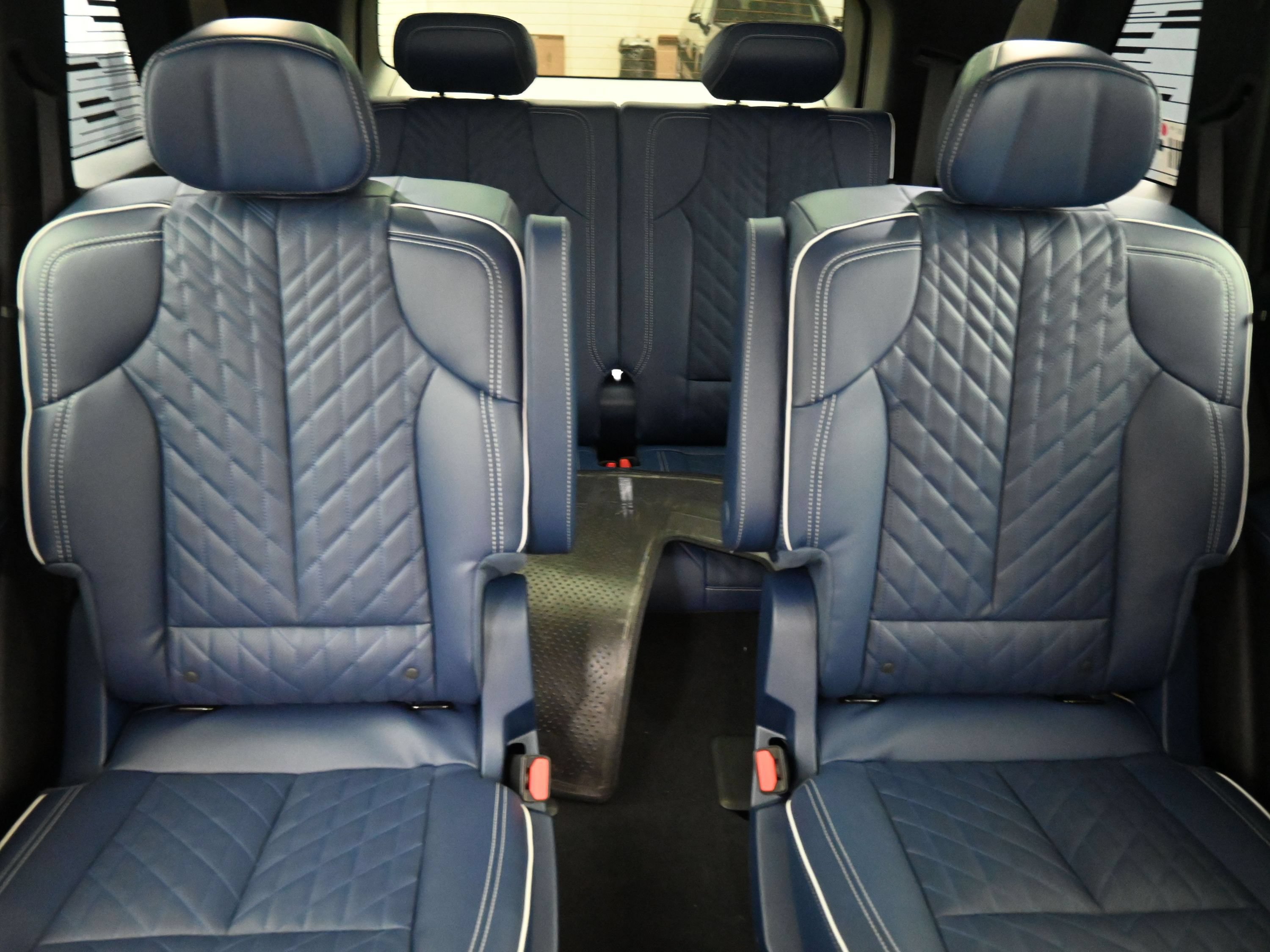 New 2026 Cadillac Vistiq Premium Luxury w/ LPO, Floor Liner Package AWD/4WD image 14