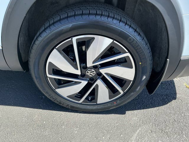 Used 2024 Volkswagen Atlas SEL AWD/4WD image 12