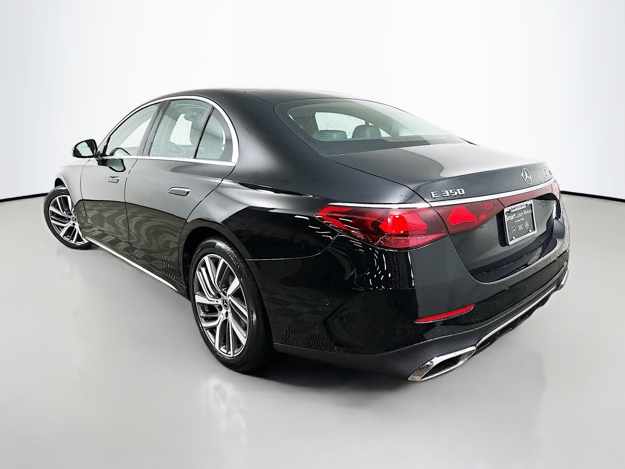 New 2026 Mercedes-Benz E 350 4MATIC Sedan image 5