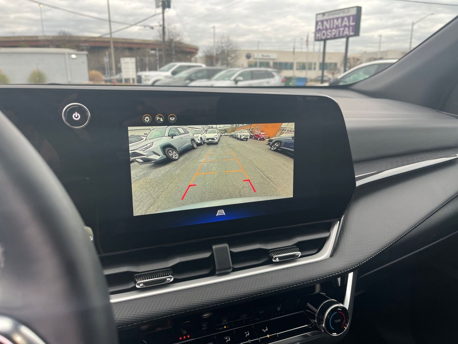Used 2025 Chevrolet Equinox LT image 17