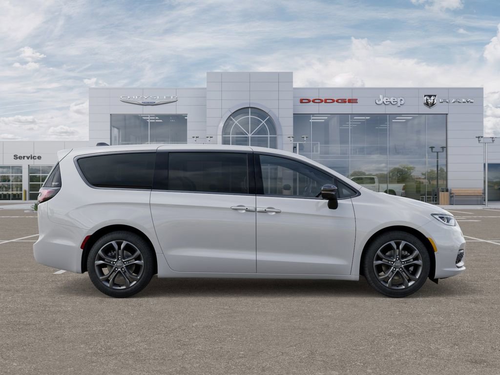 New 2026 Chrysler Pacifica Select FWD image 21
