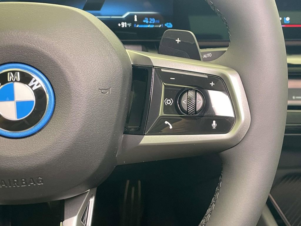 New 2026 BMW 550e xDrive AWD/4WD image 35