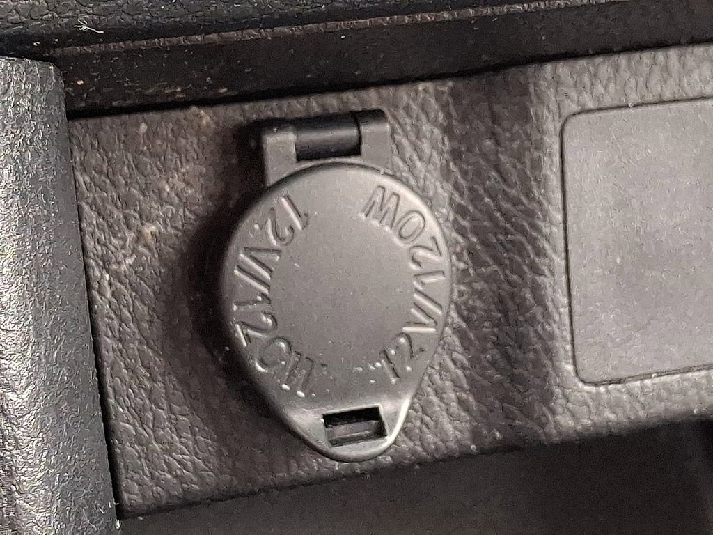 Used 2016 Toyota Corolla LE image 24