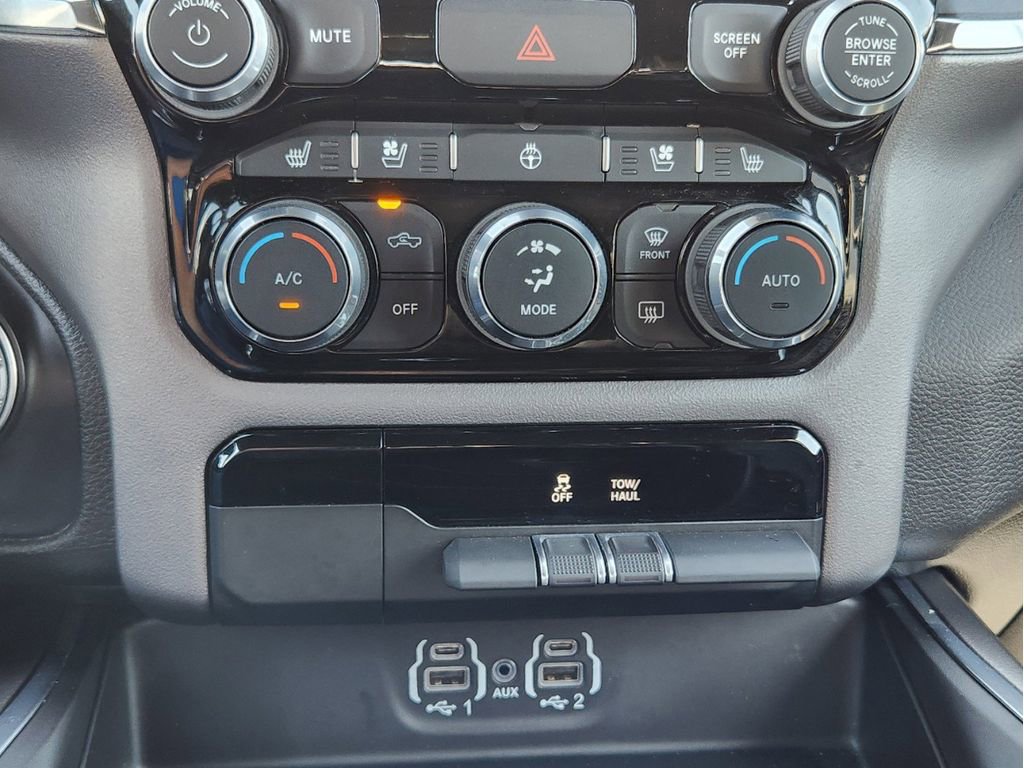 Used 2024 RAM 1500 Laramie image 25