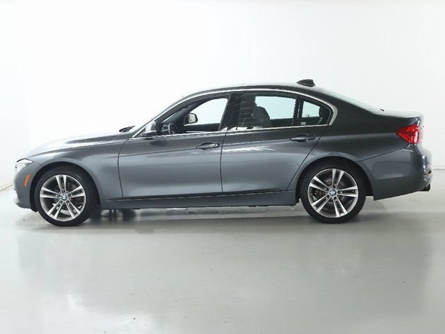 Used 2018 BMW 330i xDrive Sedan w/ Premium Package AWD/4WD image 43