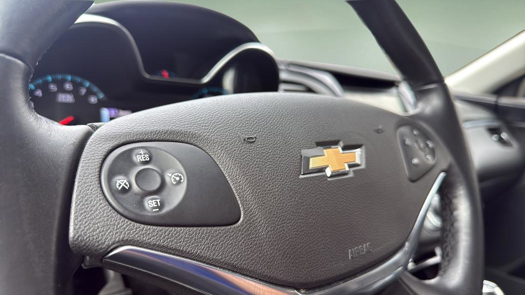Used 2016 Chevrolet Impala LT w/ Convenience Package image 26