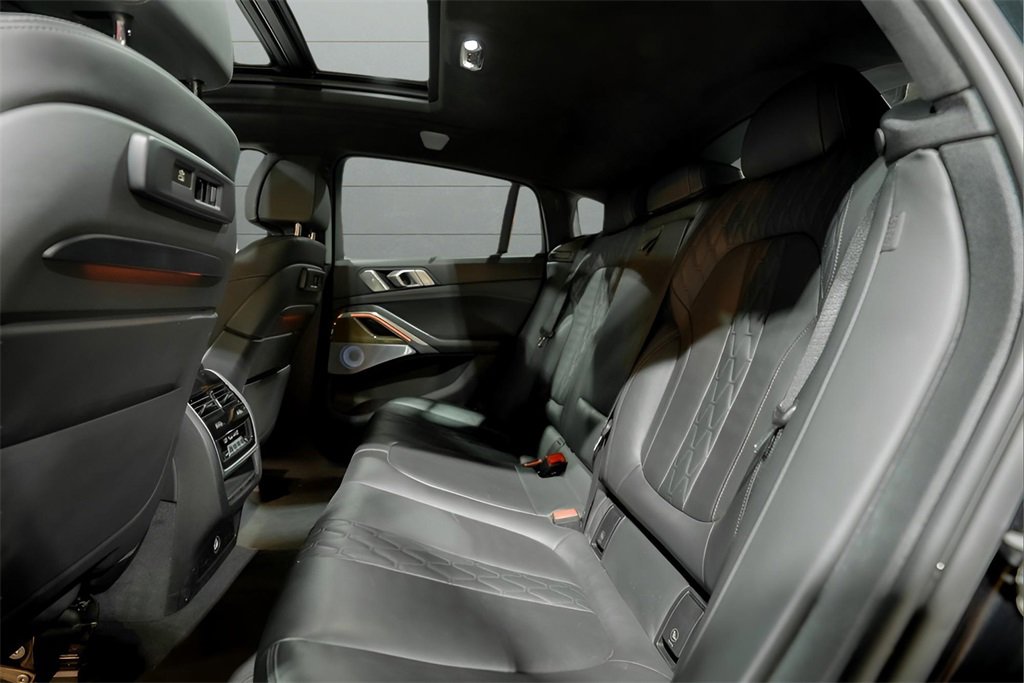Used 2021 BMW X6 M50i w/ Executive Package image 31