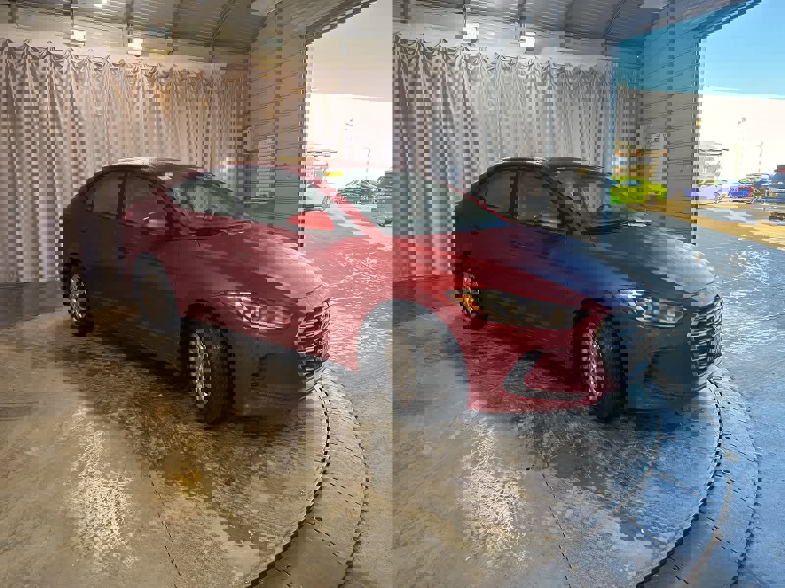 Used 2017 Hyundai Elantra SE image 3