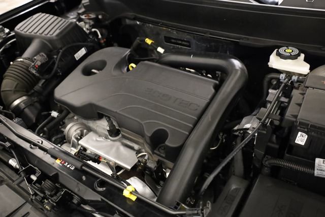 Used 2024 GMC Terrain AT4 w/ Infotainment Package II image 11