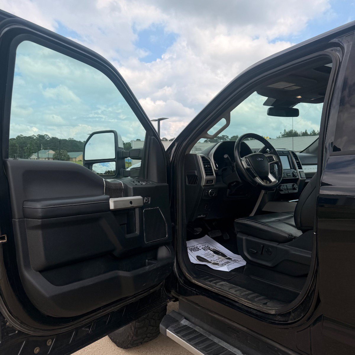 Used 2021 Ford F250 Lariat w/ Chrome Package AWD/4WD image 9