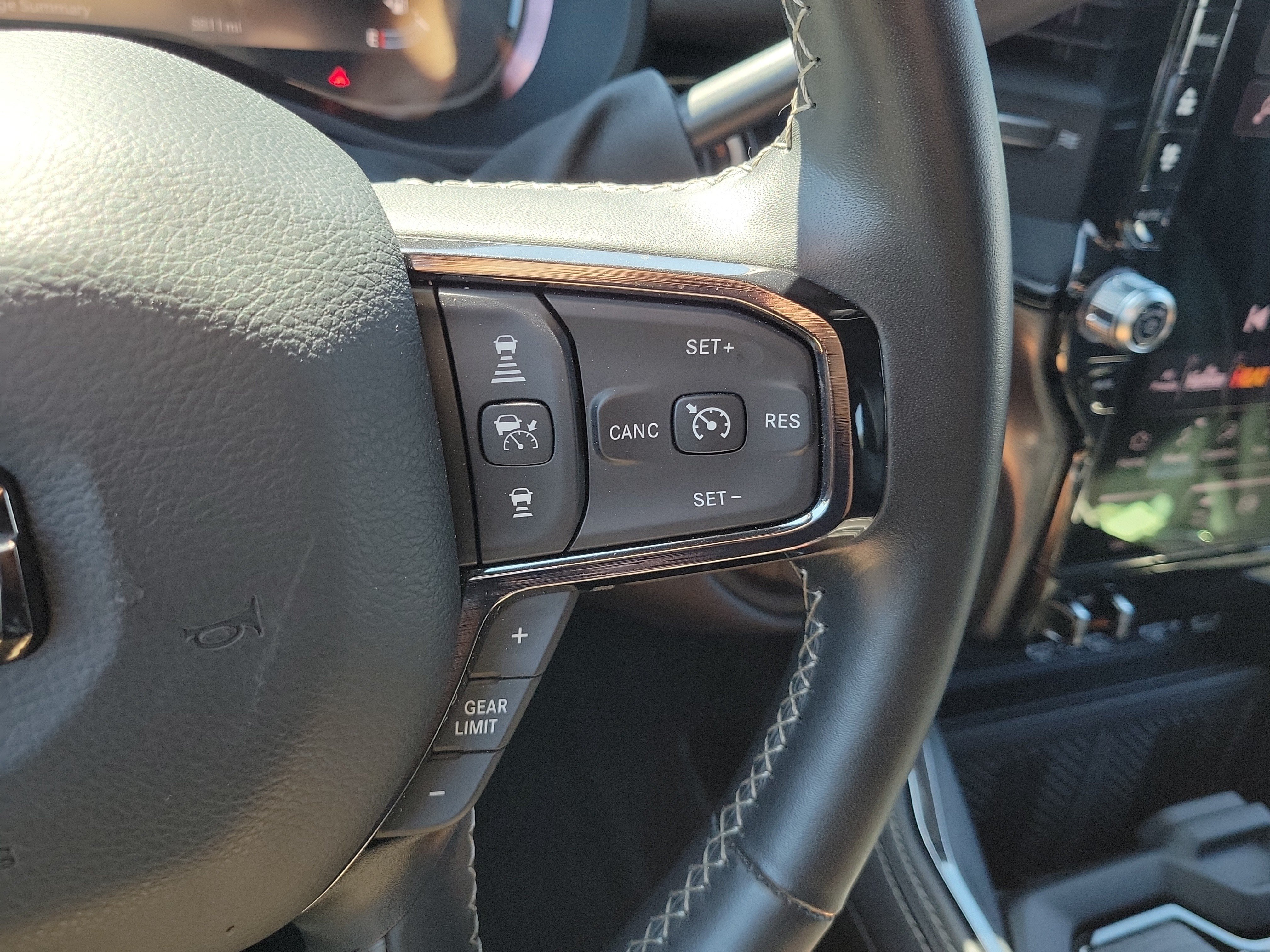 Used 2026 RAM 2500 Limited AWD/4WD image 24